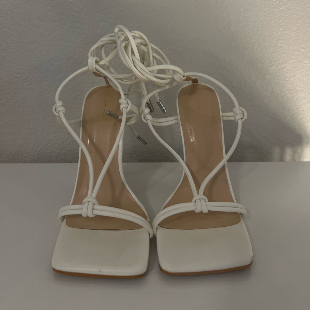 White Strappy Women's Sandals US6